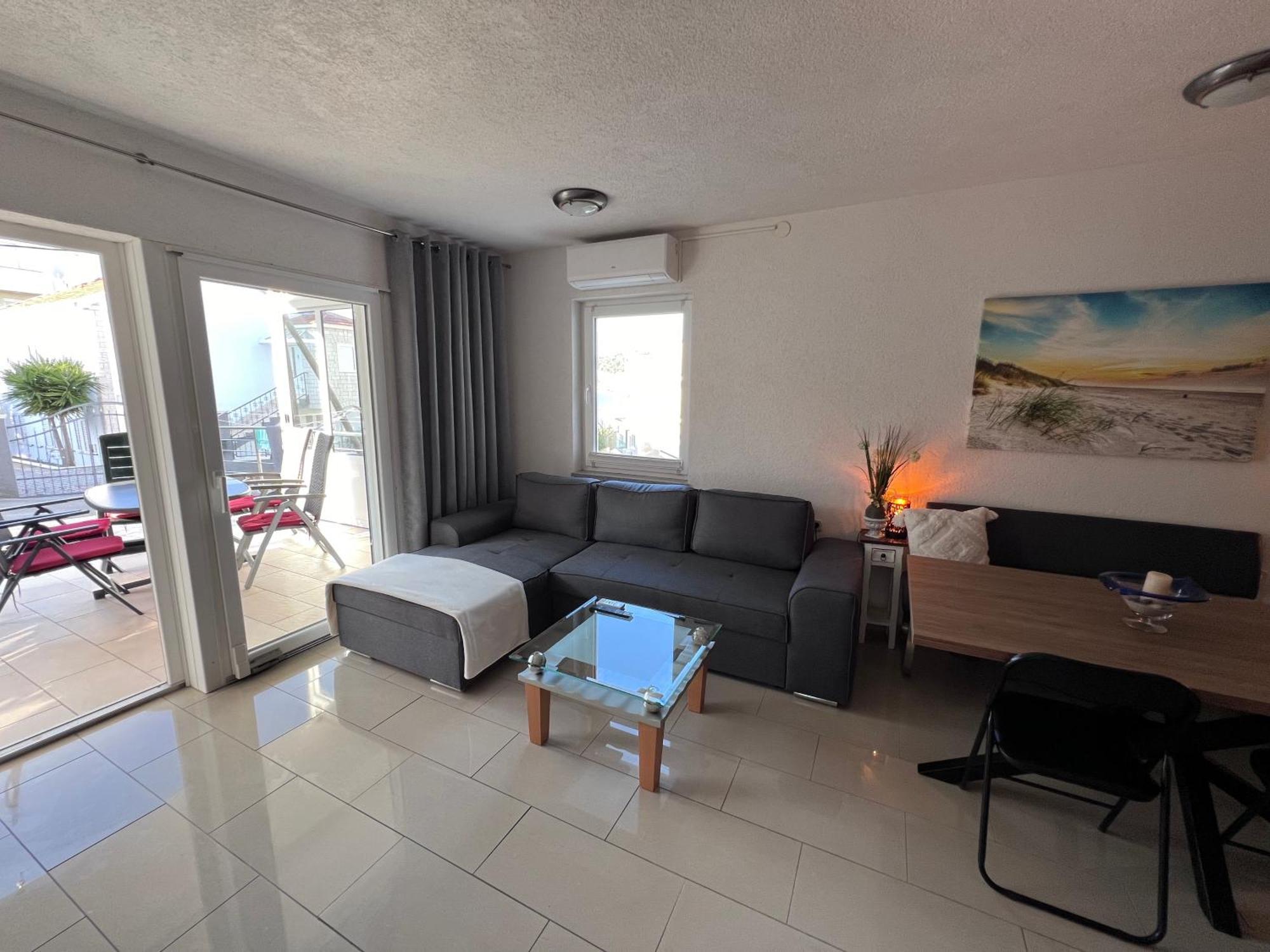 Apartment Mira - Sea View Trogir Exterior photo