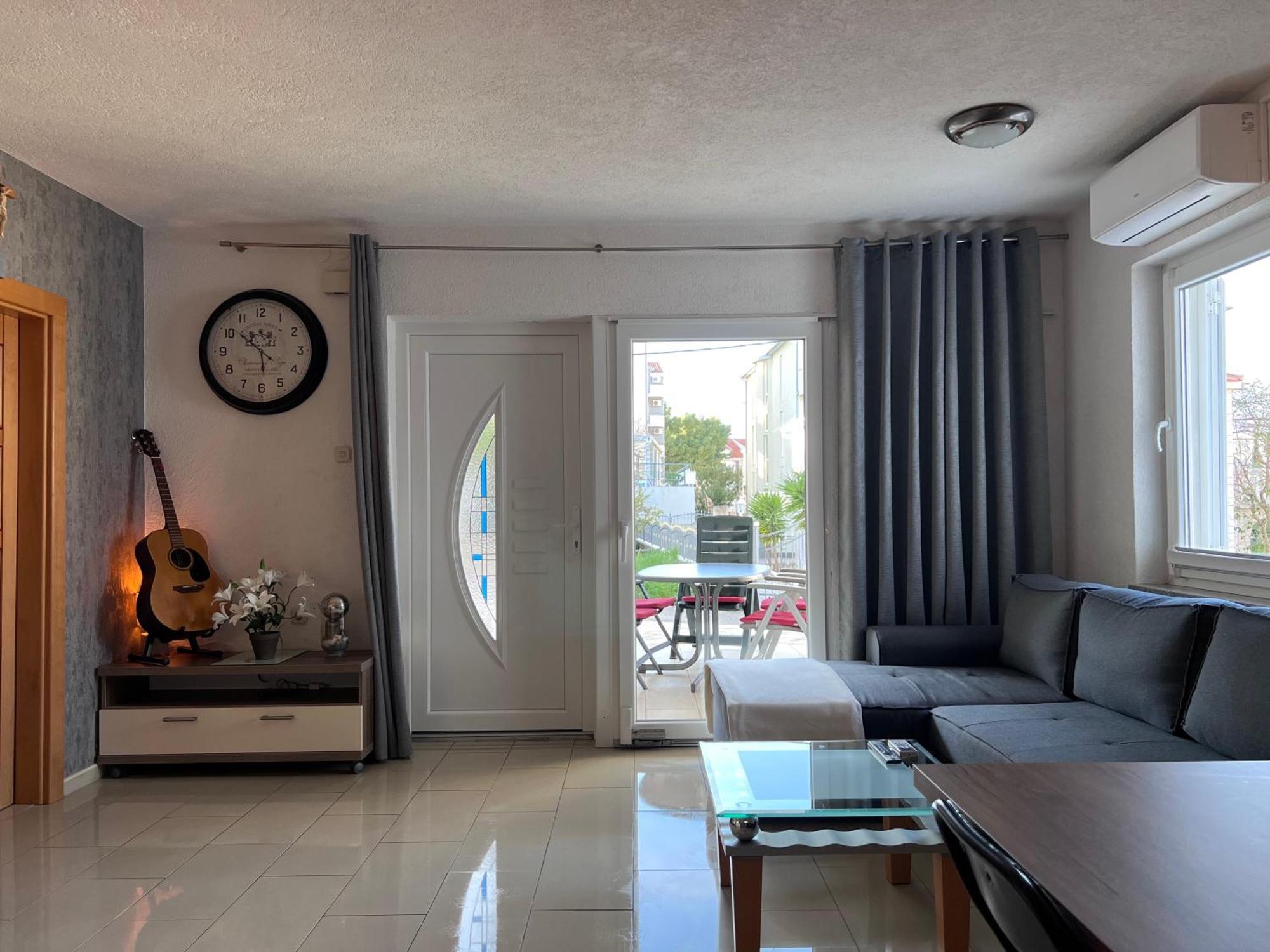 Apartment Mira - Sea View Trogir Exterior photo